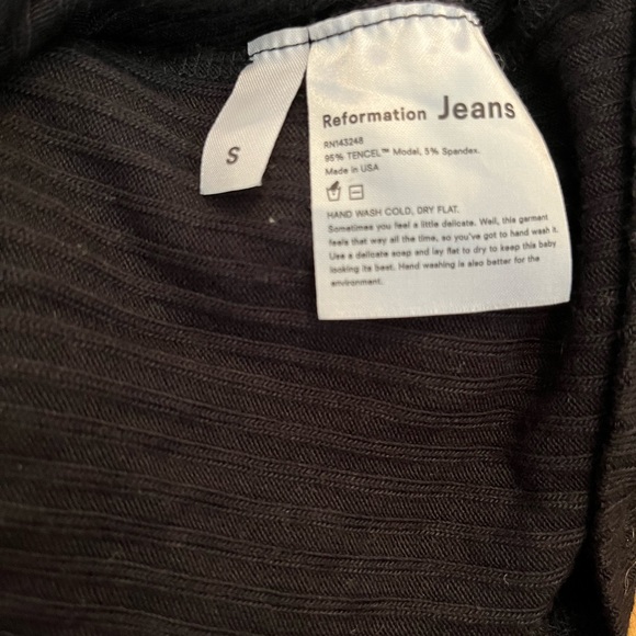 Reformation Long Sleeve - Picture 3 of 3